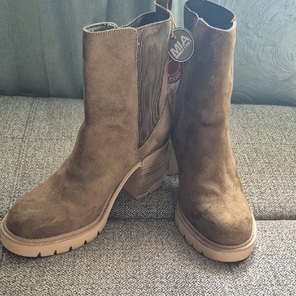 MIA Women's Brown Heeled Boots